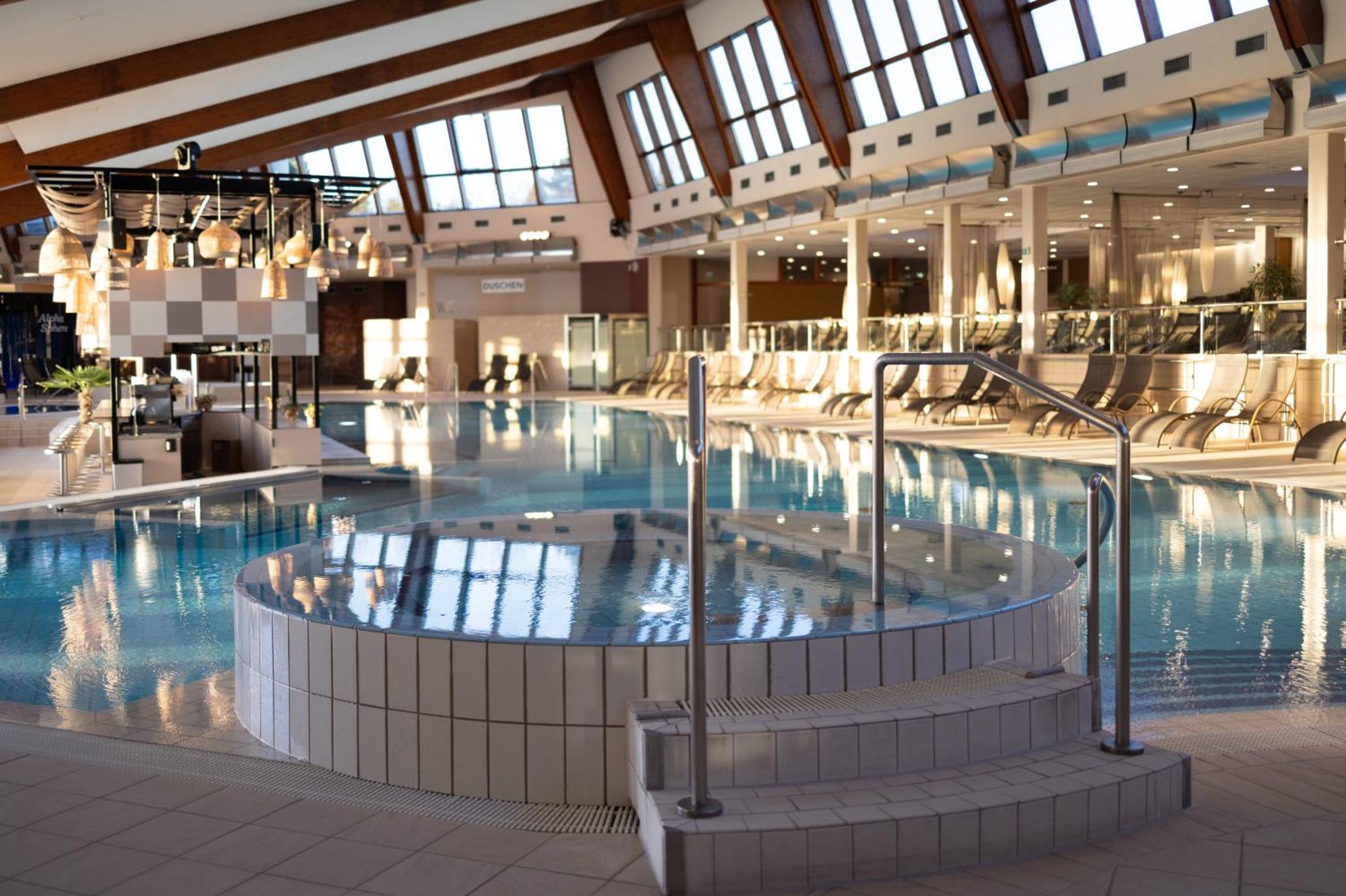 Hotel Vier Jahreszeiten Loipersdorf 로이페어스도르프 바이 퓌르스텐펠트 외부 사진